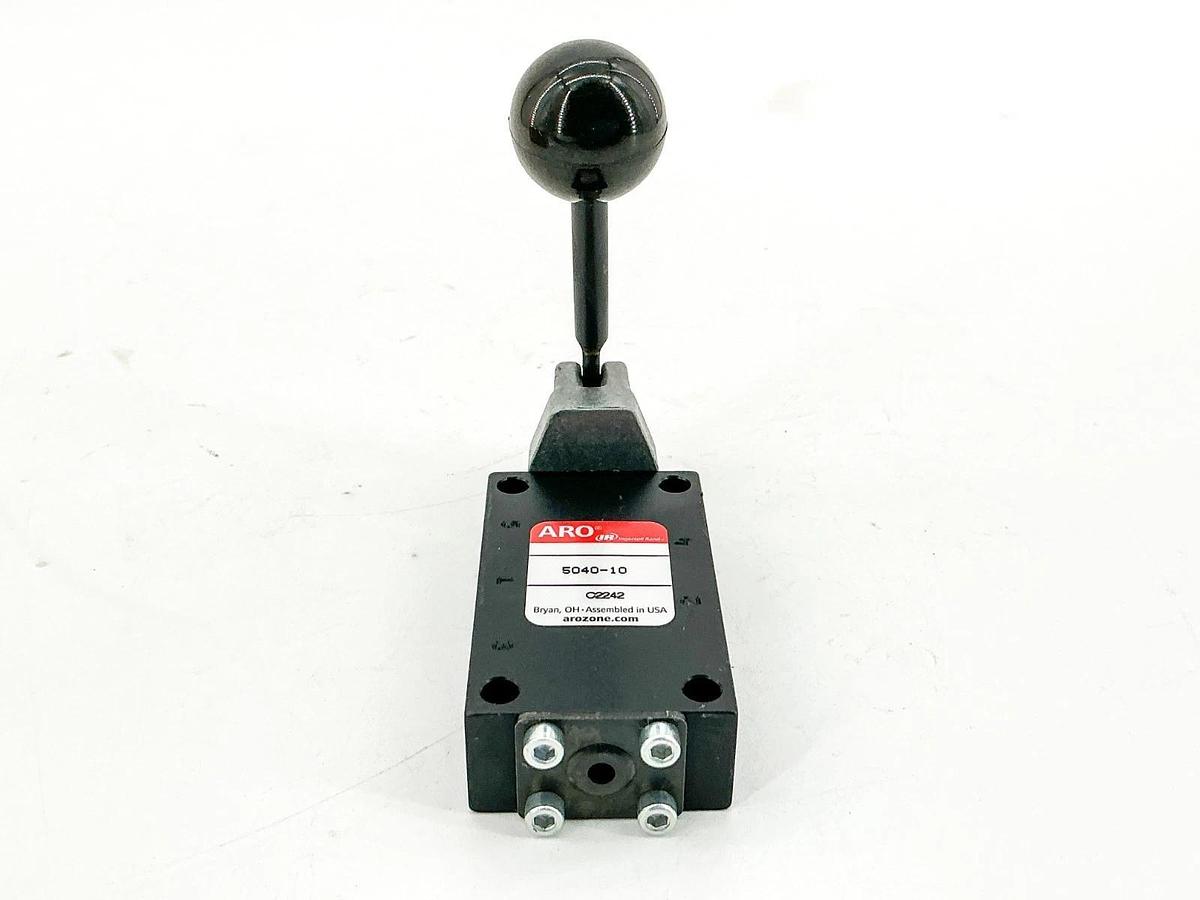 New Ingersoll Rand 5040-10 Manual Control Valve 4-Way 1/8" Ports