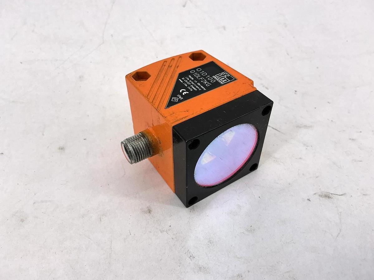 Used IFM O1D100 01DLF2KG Photoelectric Distance Sensor 01DLF3KG 0.2-10m 10-30V