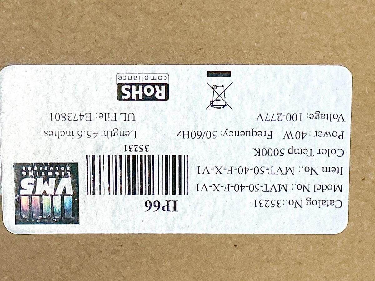 New VM5 MVT-50-40–F-X-V1 35231 Vapor Tight Lamp 40W 100-277V 45.6" 35231