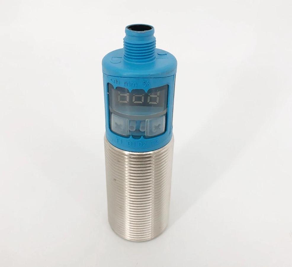 New SICK UM30-211111 Ultrasonic Distance Sensor 9-30VDC 6037660 - No Box