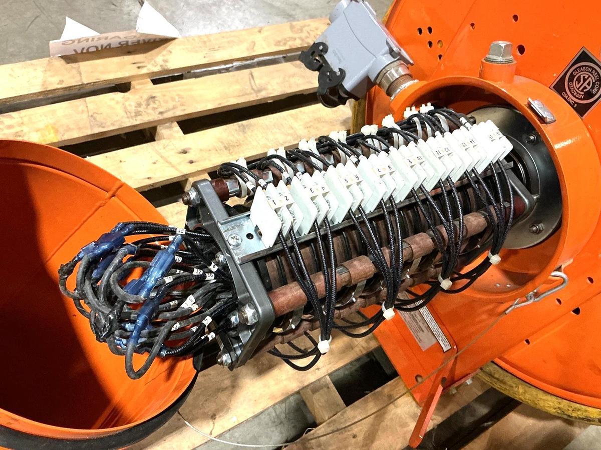 Used Gleason Reel S24751-163-15-2-CSA Heavy Duty Cable Reel Retrieve 50ft 35A 600V
