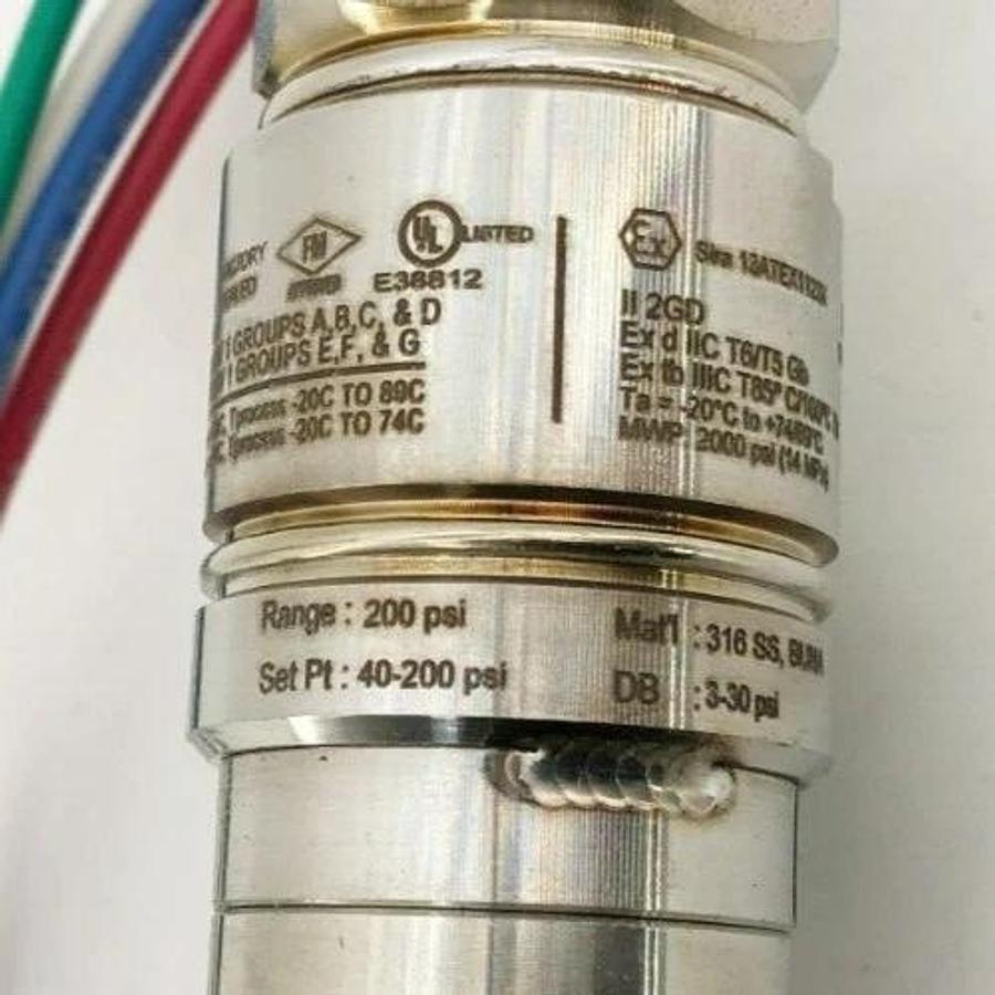 New Ashcroft APAN71H012CB02200#-NSR-XCY Pressure Switch 2000psi 125/250VAC 28VDC