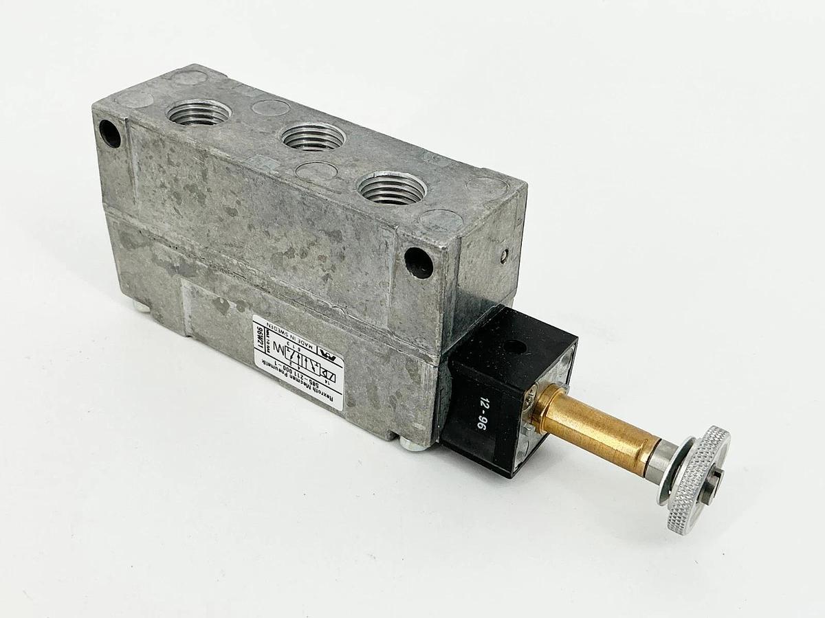 New Rexroth Mecman 585-211-000-1 Solenoid Valve 24V 5W