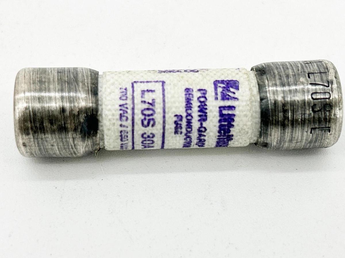 New Lot of 2 Littelfuse L70S 30A Power Gard Fuse 30A 700VAC 600VDC
