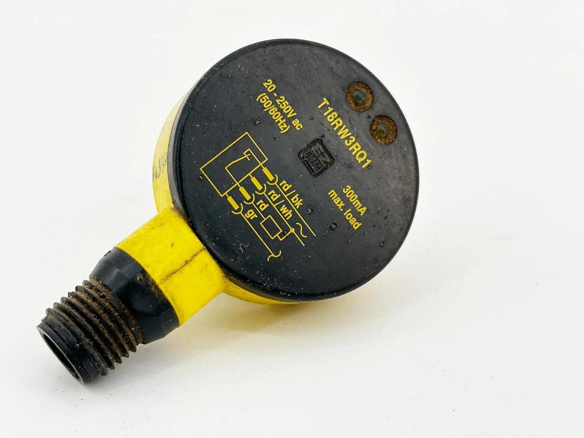 Used Banner Engineering T18RW3RQ1 Barrel Mount Sensor EZ Beam 250V 20M Range