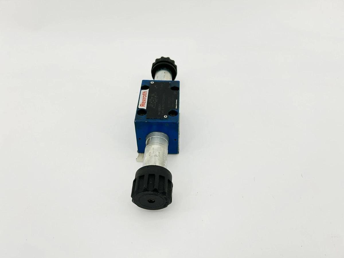 New Rexroth R900577475 Control Valve 4WE6M62/EG24N9K4, 350 bar - No Coils
