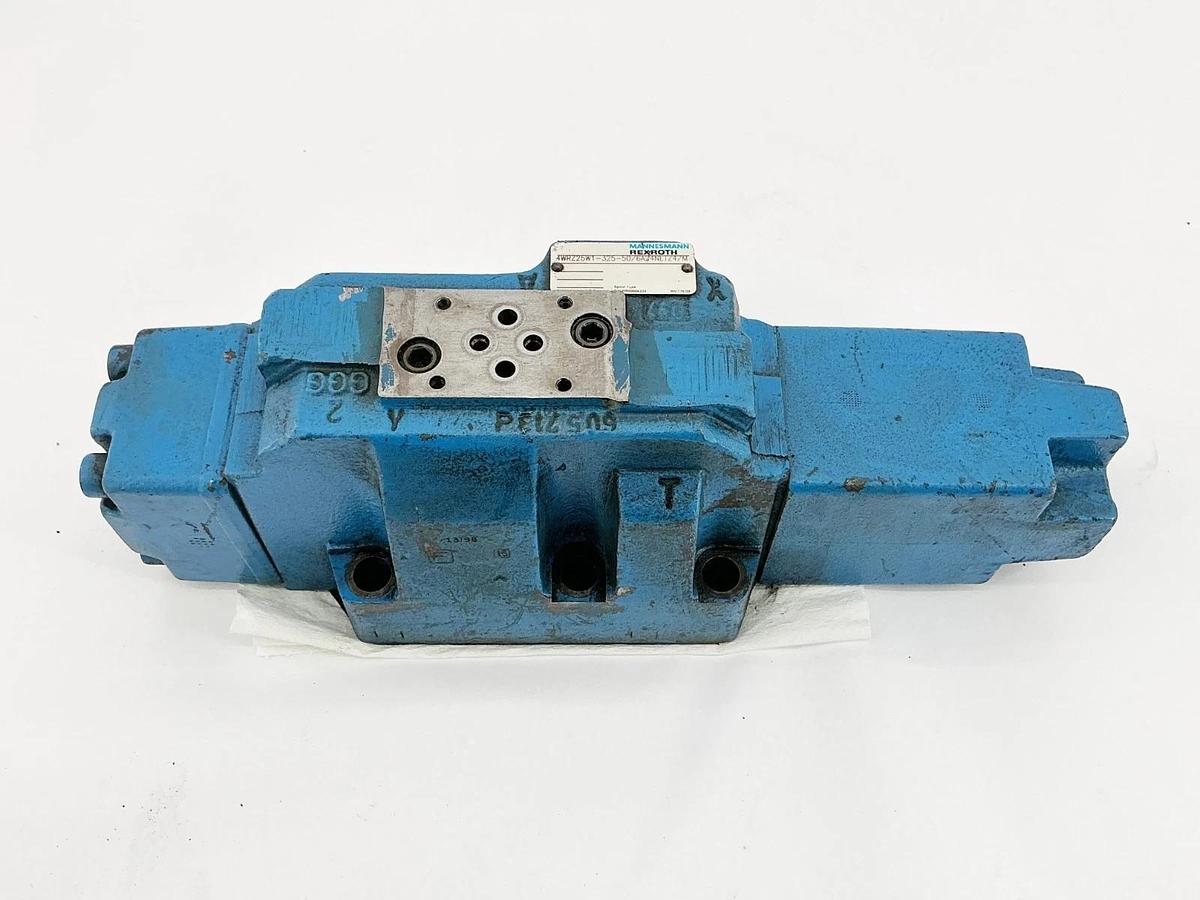 Used Rexroth 4WRZ25W1-325-50/6A24NETZ4/M Pilot Base Valve