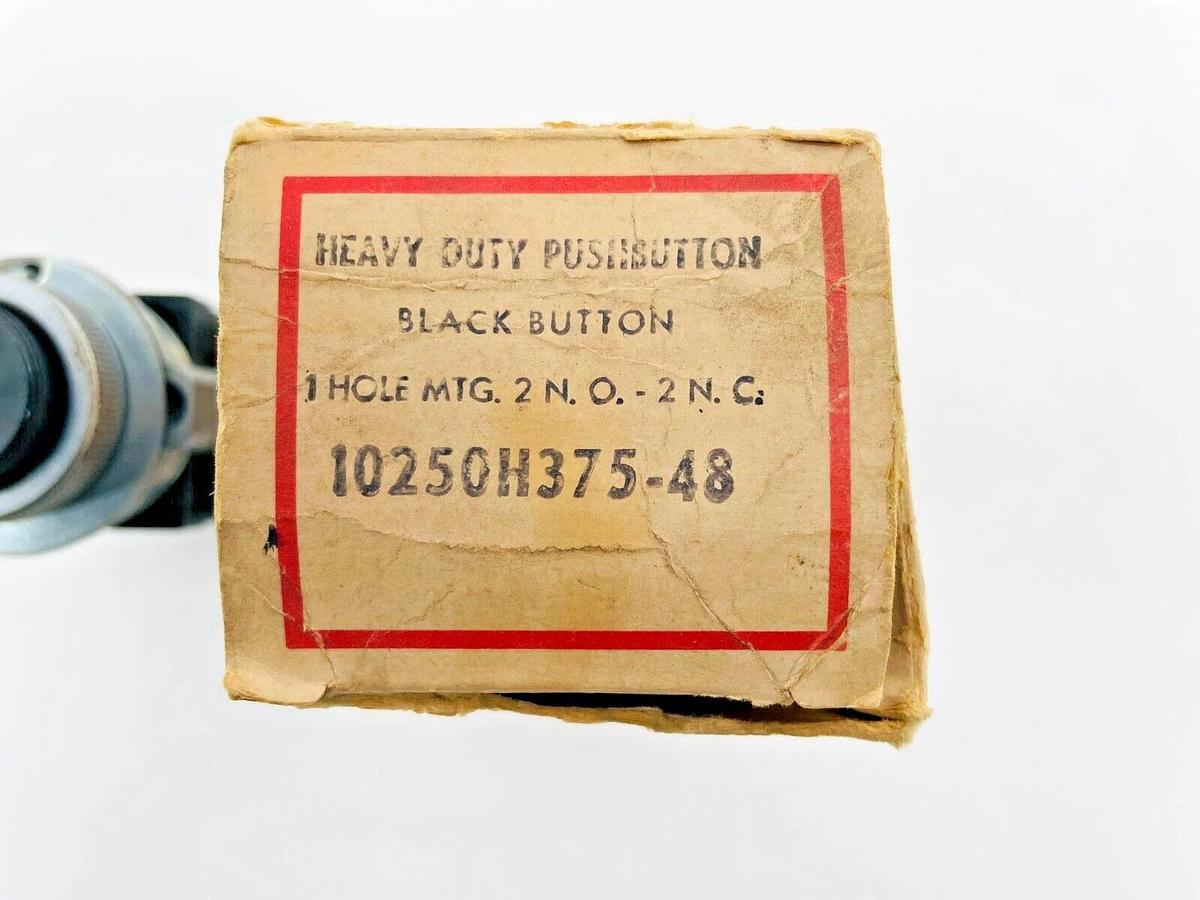 New Cutler Hammer 10250H375-48 Heavy Duty Pushbutton 600V 2NO 2NC Black