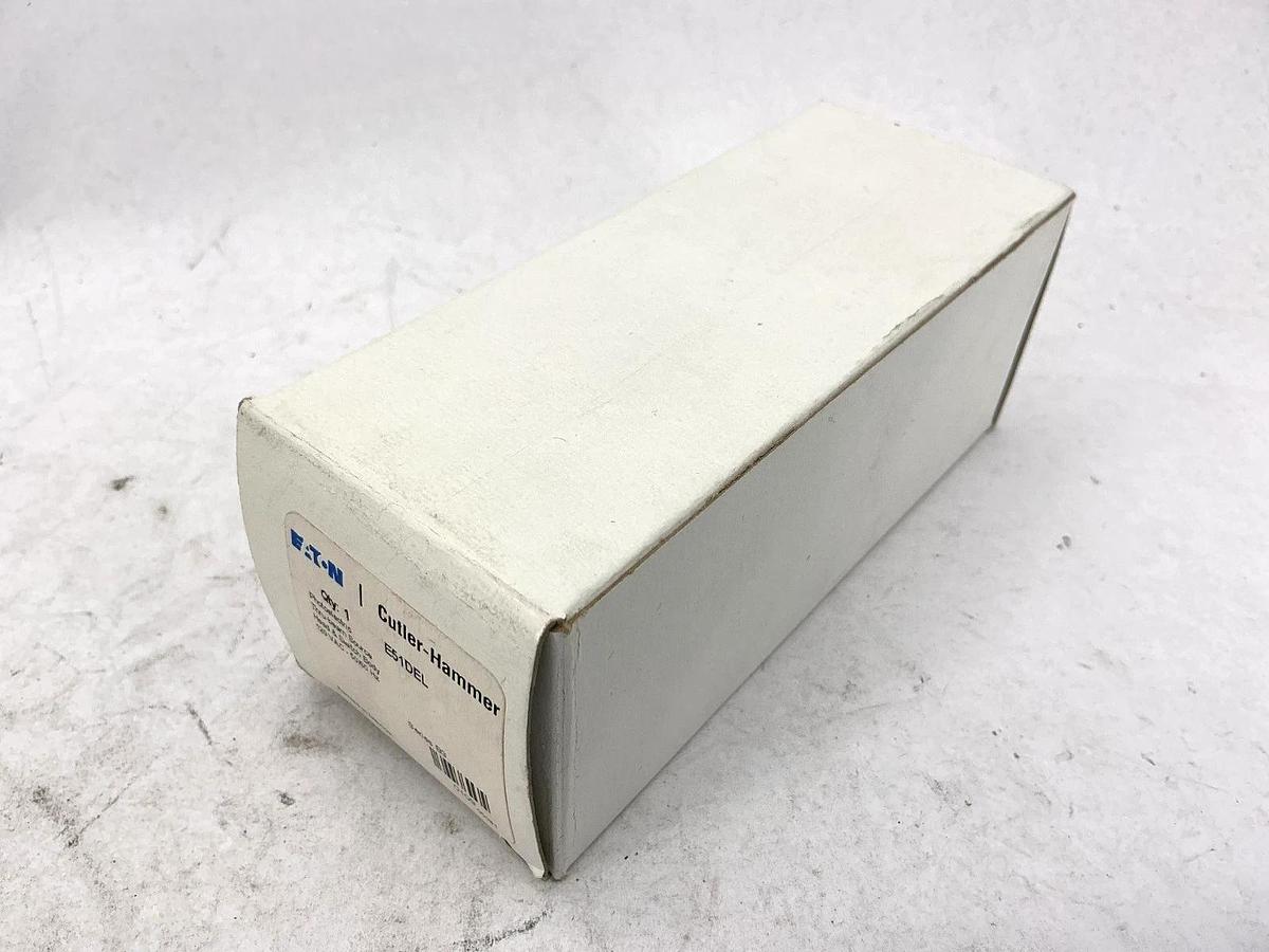 New Eaton Cutler-Hammer E51DEL Photoelectric Thru-beam Source Head & Body 120VAC