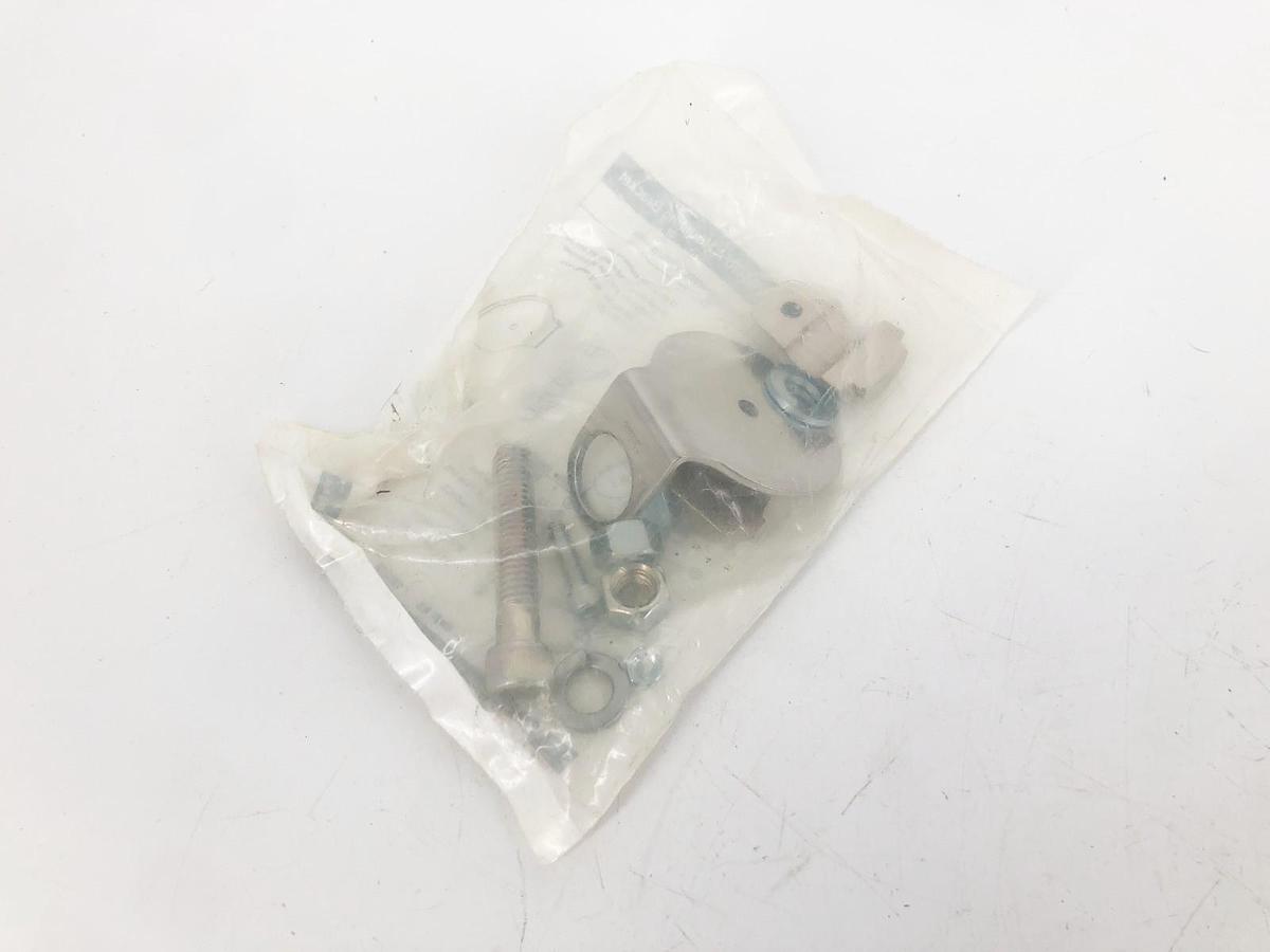 New Banner Engineering SMB50RFA Mounting Bracket Kit 75886