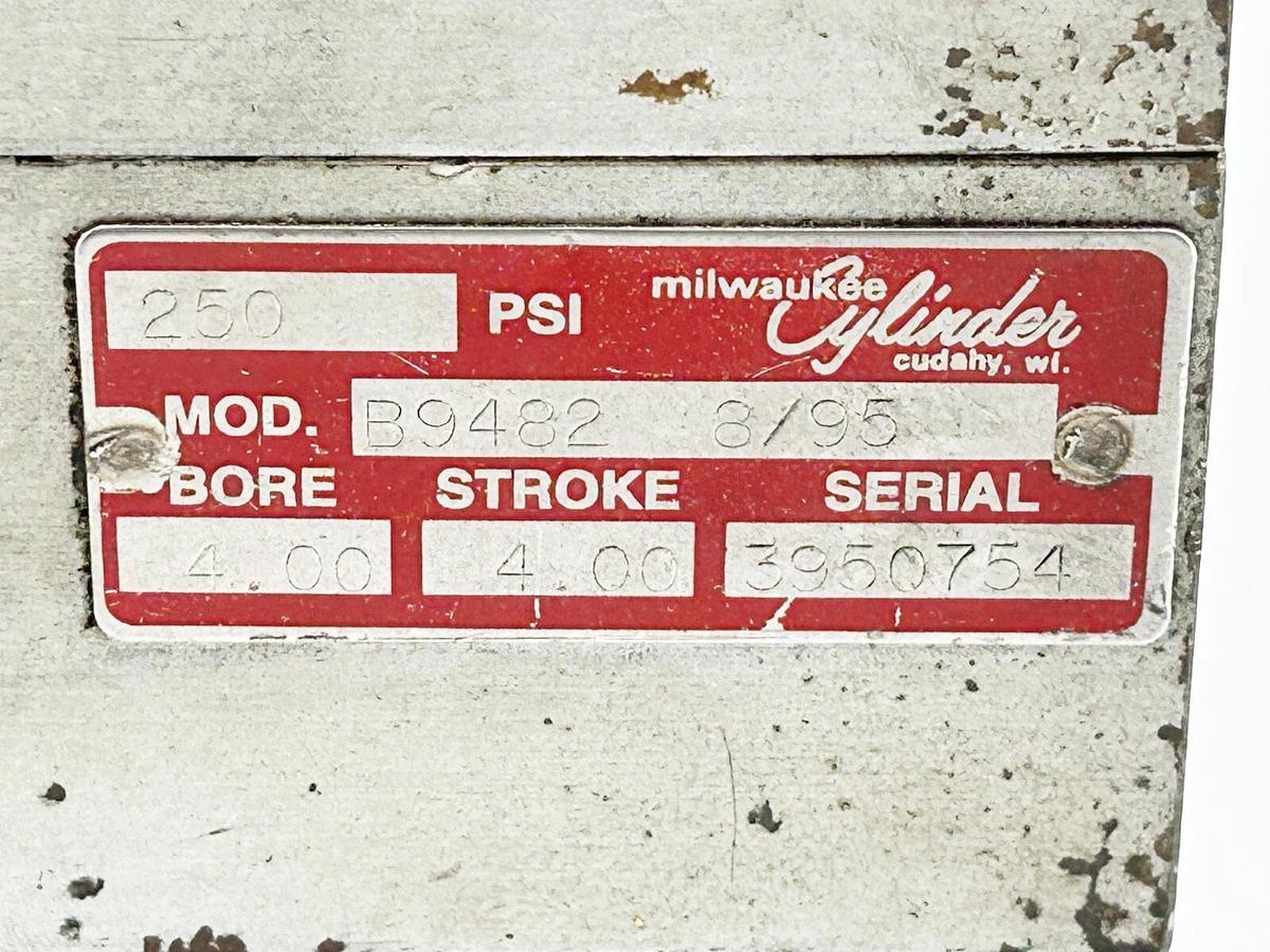 Used New Milwaukee Cylinder B9482 Hydraulic Cylinder 250PSI 4" Stroke 4" Bore 9/95