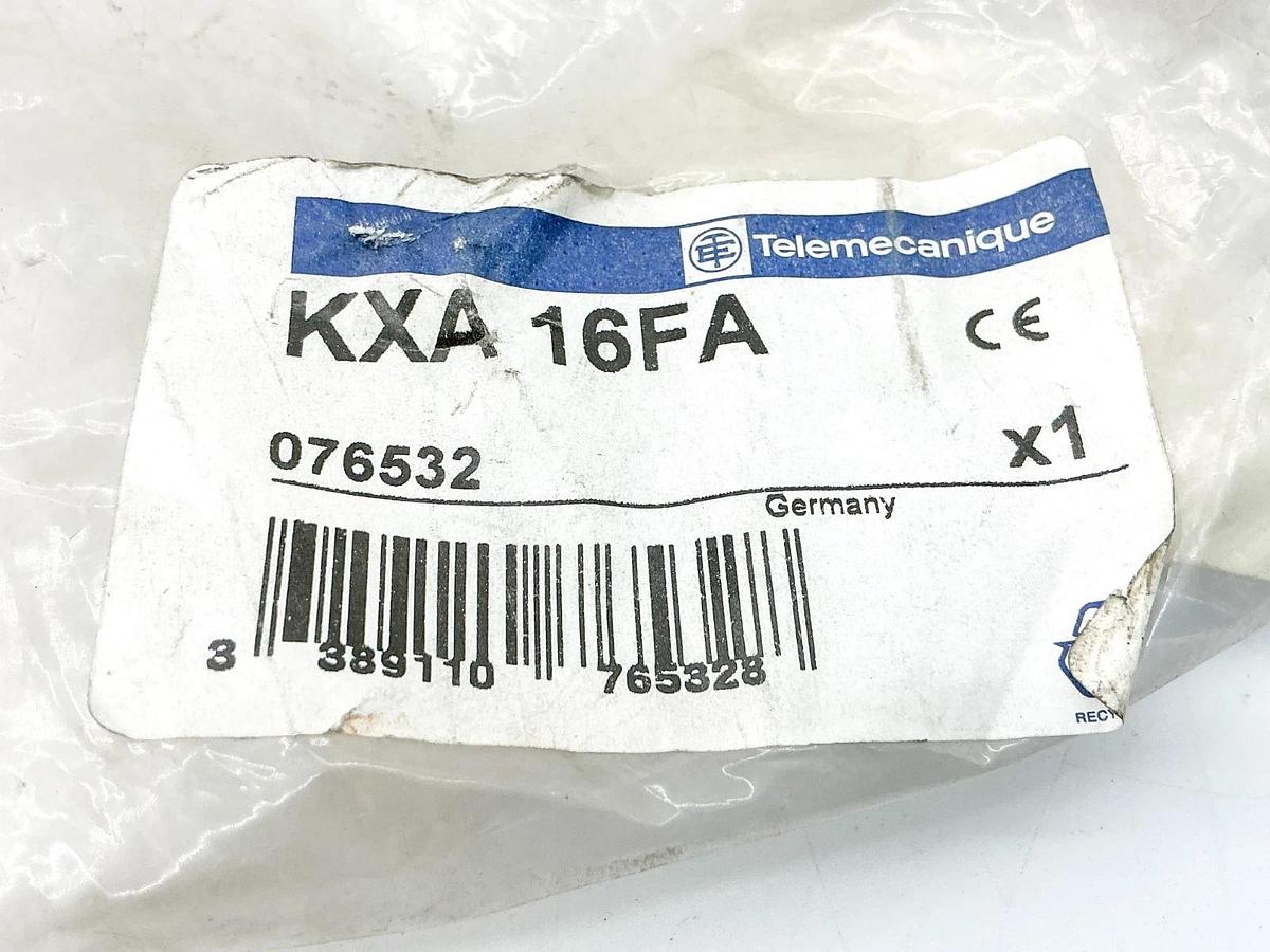 New Telemecanique KXA-16FA Closure End Conduit