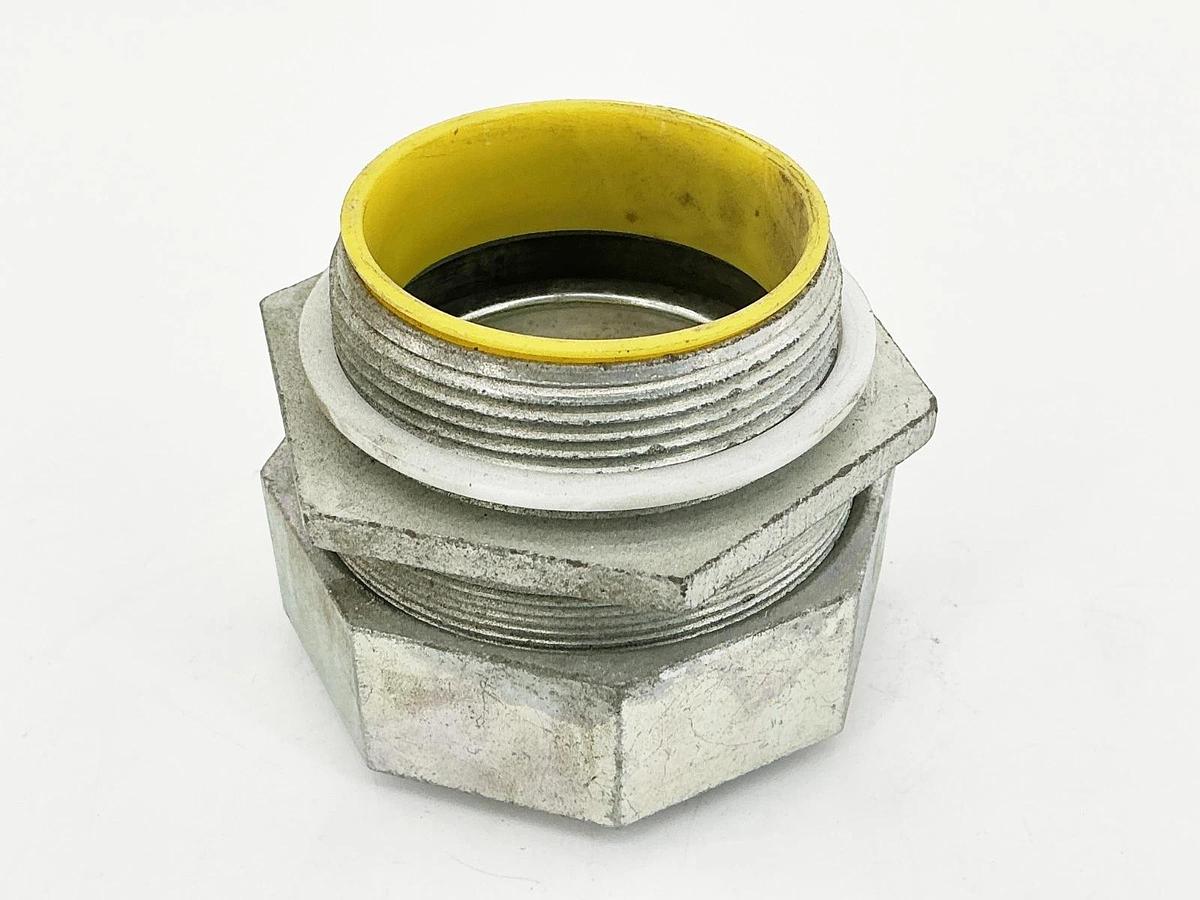 New Hubbell 3518 Liquid Tight Straight Connector W/ Insulated Throat 2" - No Box