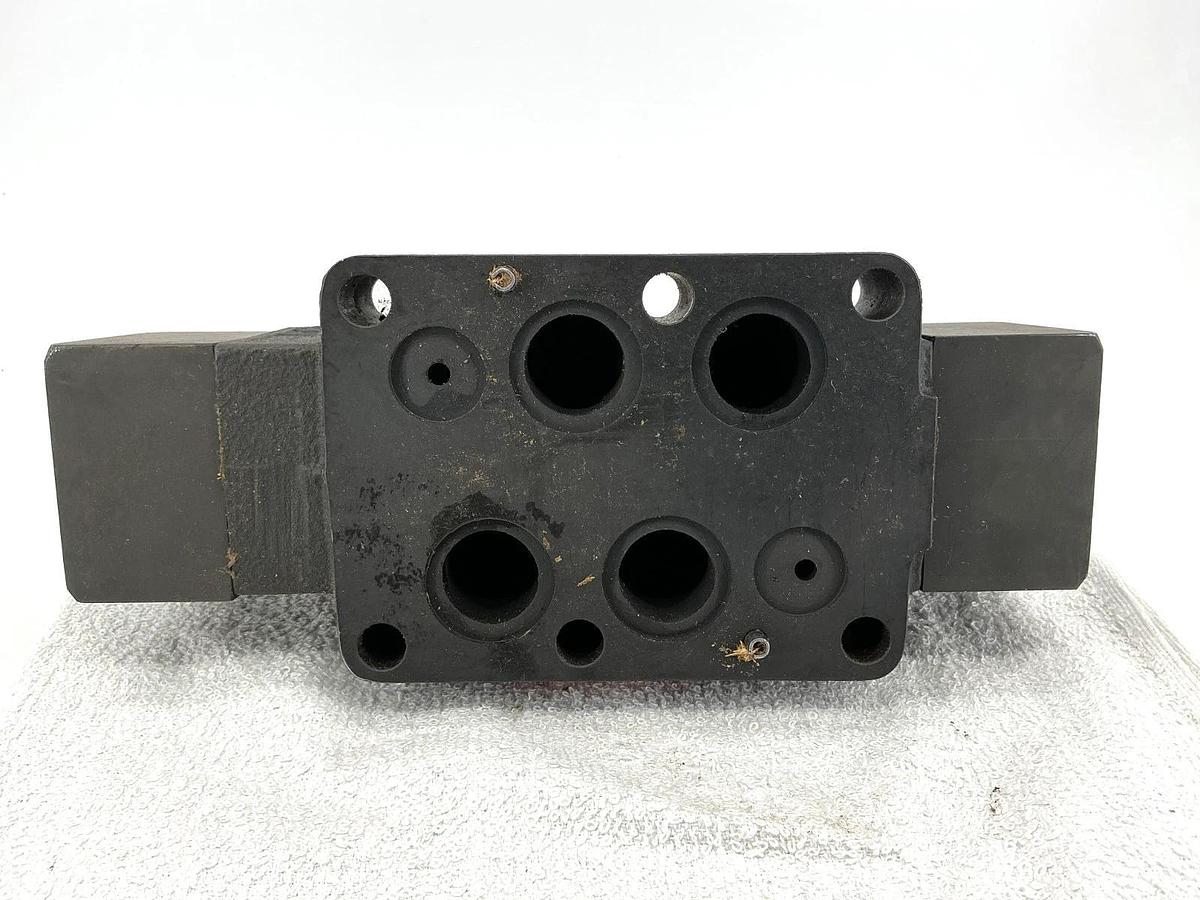 Used Argo Hytos RPEH4-253Y11/33-12060E1R51 Directional Control Valve 3-Pos 4-Way