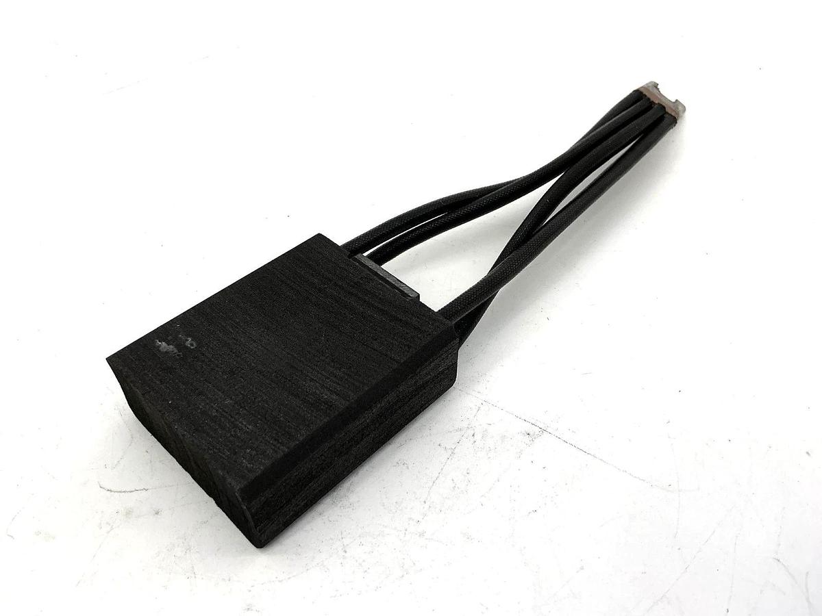 New South-Land Carbon 19548 Carbon Motor Brush 0127-077-5992 - No Box