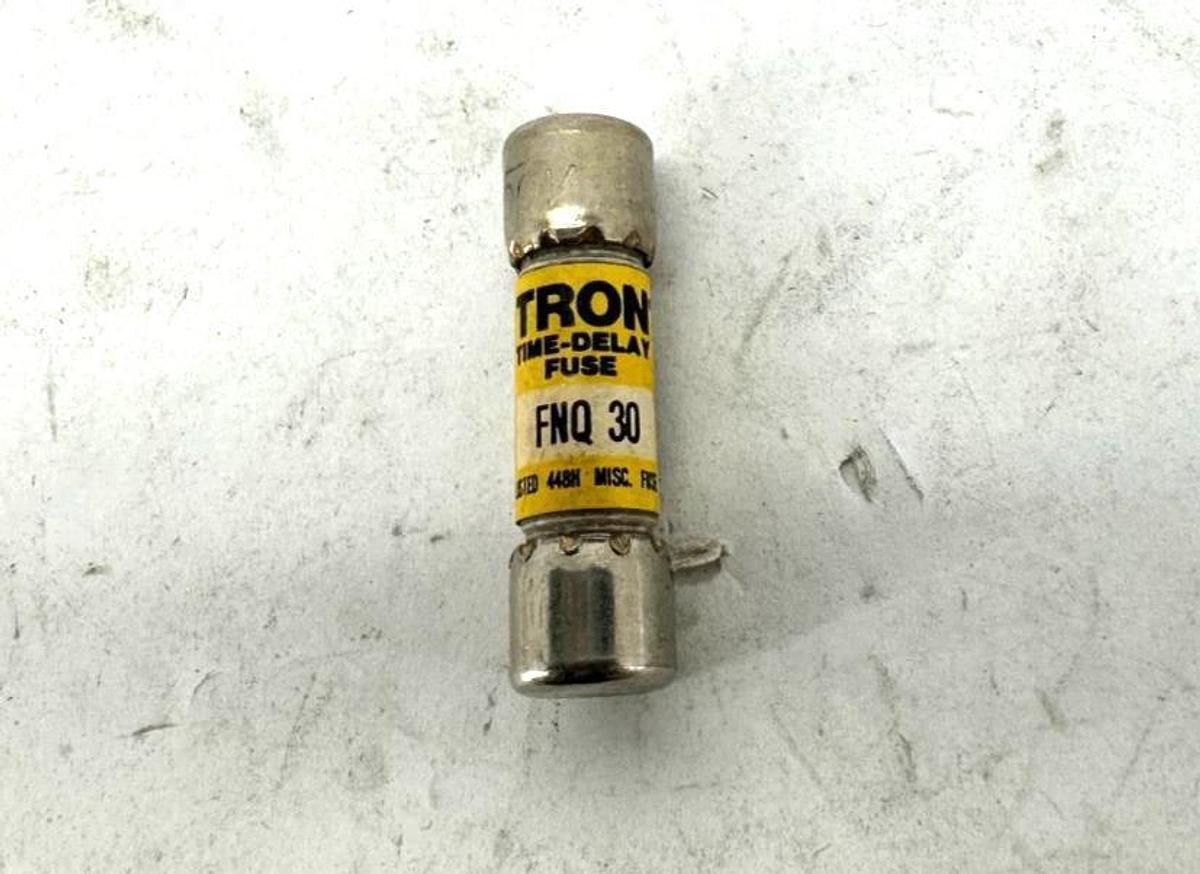 Lot of 4 New Bussmann Tron FNQ 30 Time-Delay Fuse 30A 500V