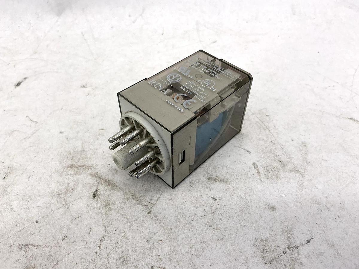 New Allen Bradley 700-HA33Z24 Ser D Relay 11-Pin 10A 250VAC
