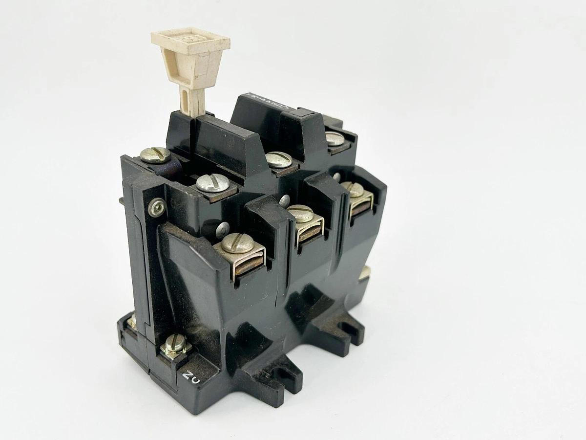 Used Allen Bradley 42185-800-01 Overload Relay 0-1 Starter 3P 600V NEMA A600
