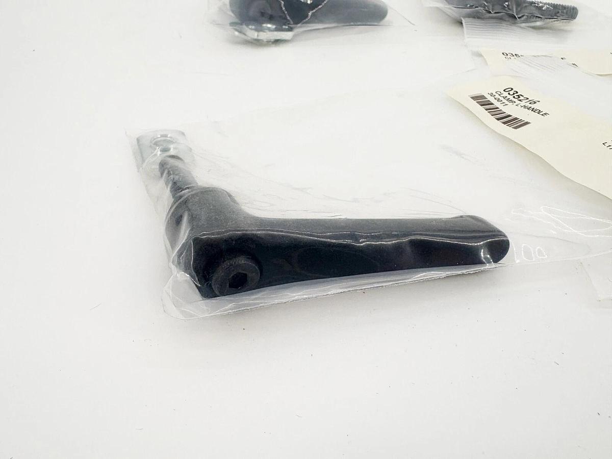 Lot of 4 New 30-0011 Clamp L-Handles