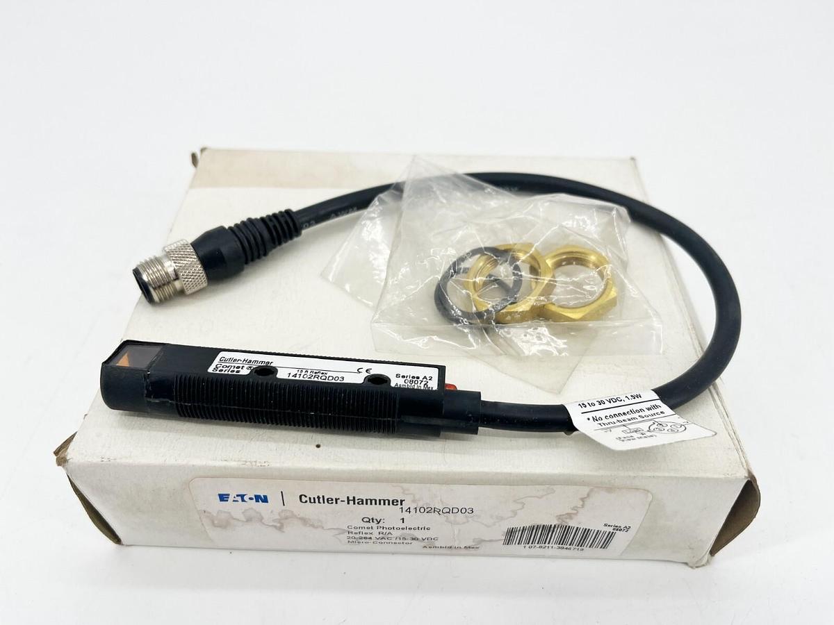 New Eaton Cutler-Hammer 14102RQD03 Comet Photoelectric Sensor 18mm tubular