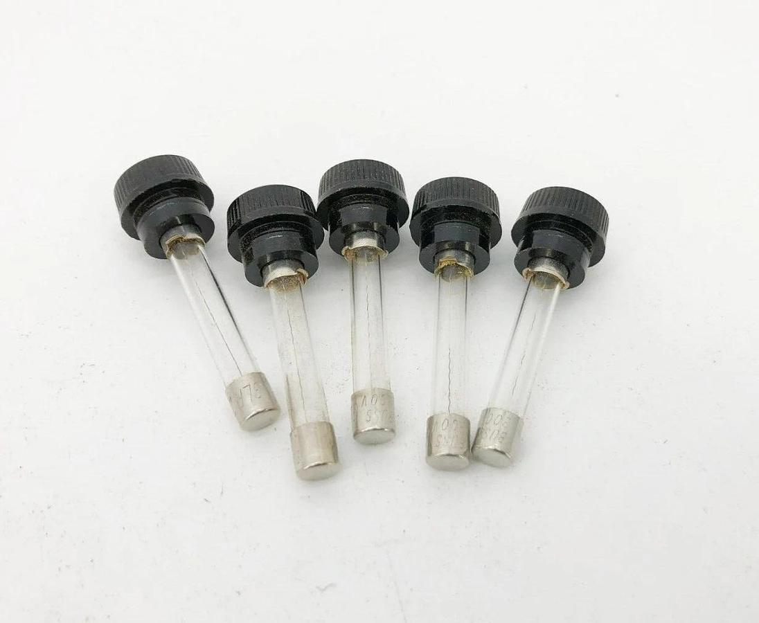 Lot of 5 New Bussmann GLR-2-1/2 Fast Acting Fuses 2.5A 300VAC