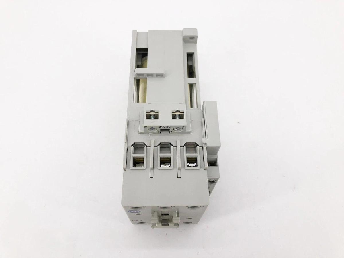 New Allen-Bradley 100-C43ZJ10 Ser. A Contactor 24VDC 3 Pole