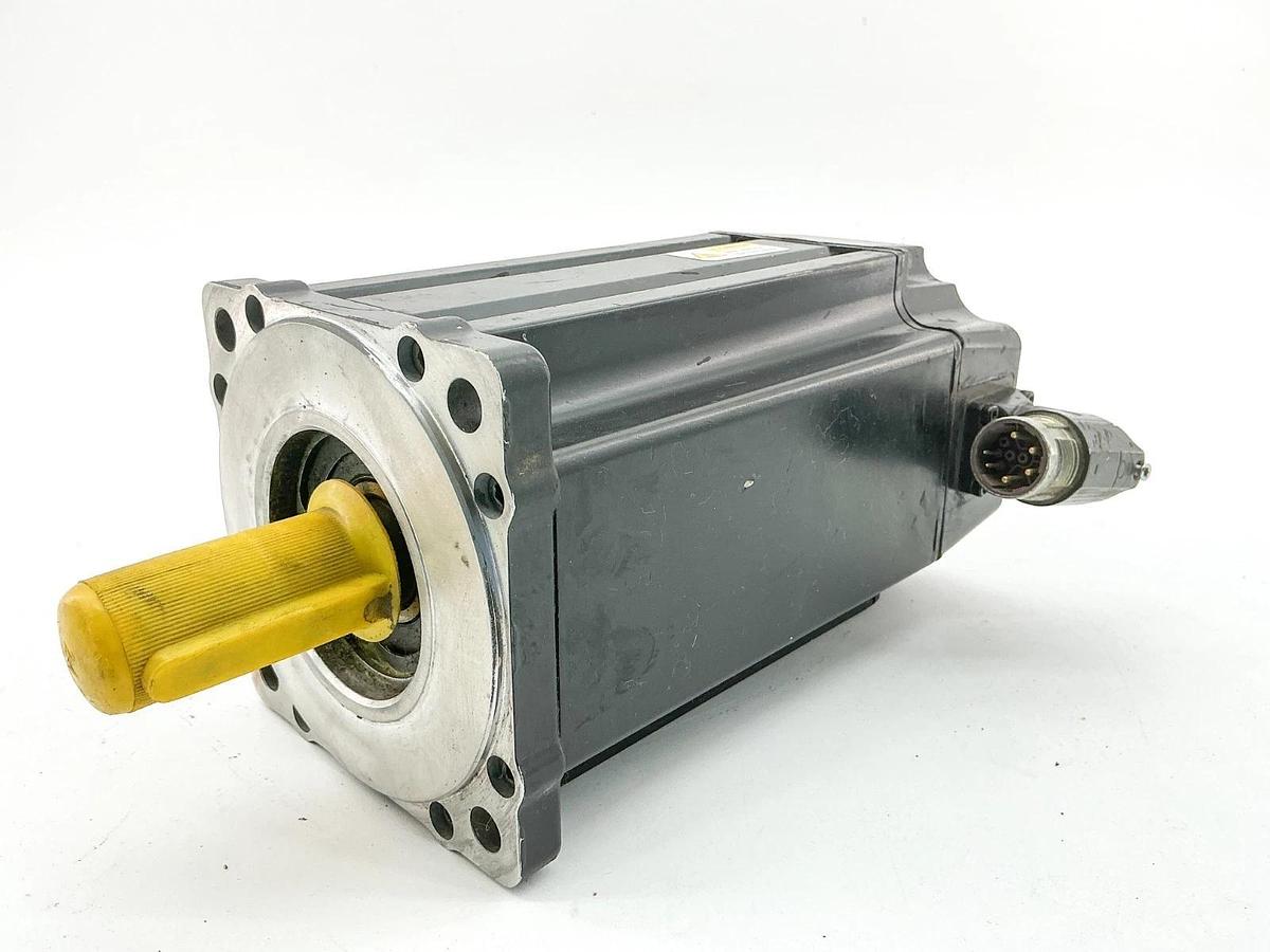 New Allen Bradley VPL-B1304E-PJ12AA Servo Motor 480V 3PH 3500RPM Ser.A - No Box