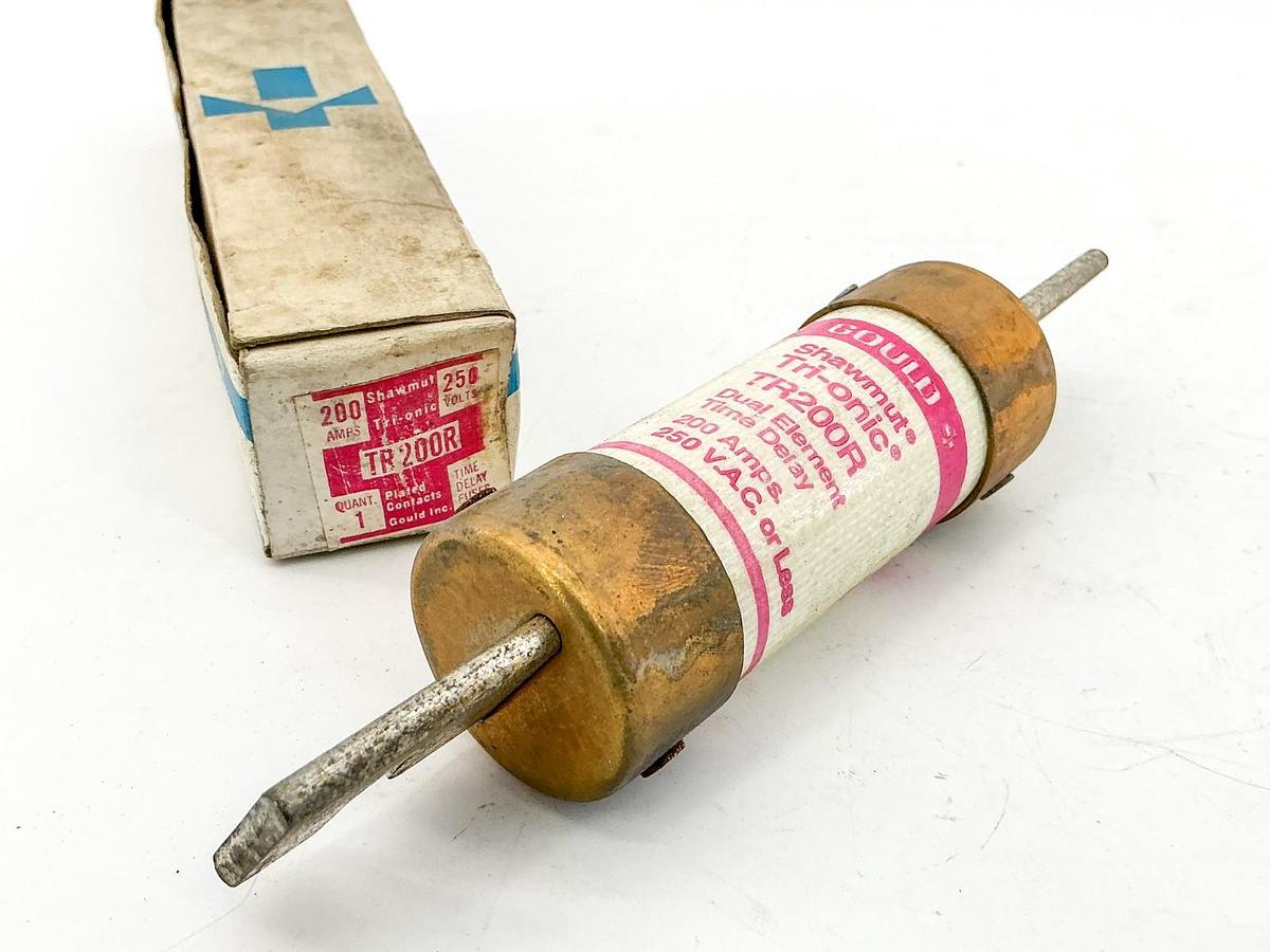 New Gould Shawmut TR200R Time Delay Dual Element Fuse 200A 250V Class RK5