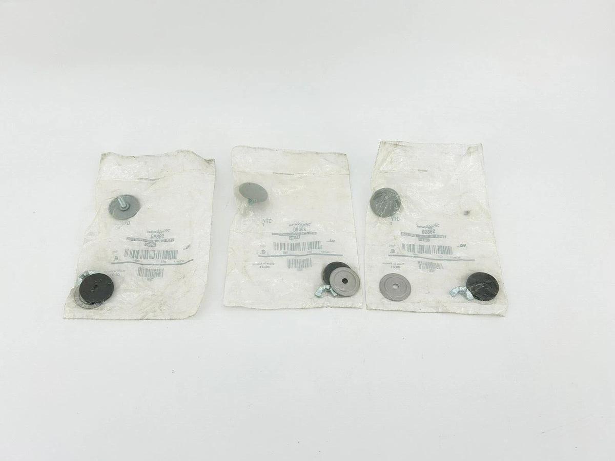Lot of 3 New Hoffman 59690 Hole Seal Type 4, 3R
