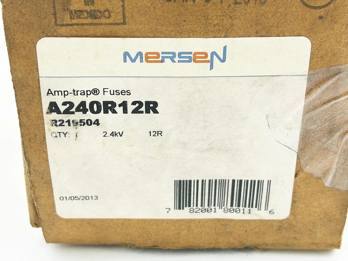 New Ferraz Shawmut A240R12R Current Limiting Fuse 2400V 2400V 50/60Hz