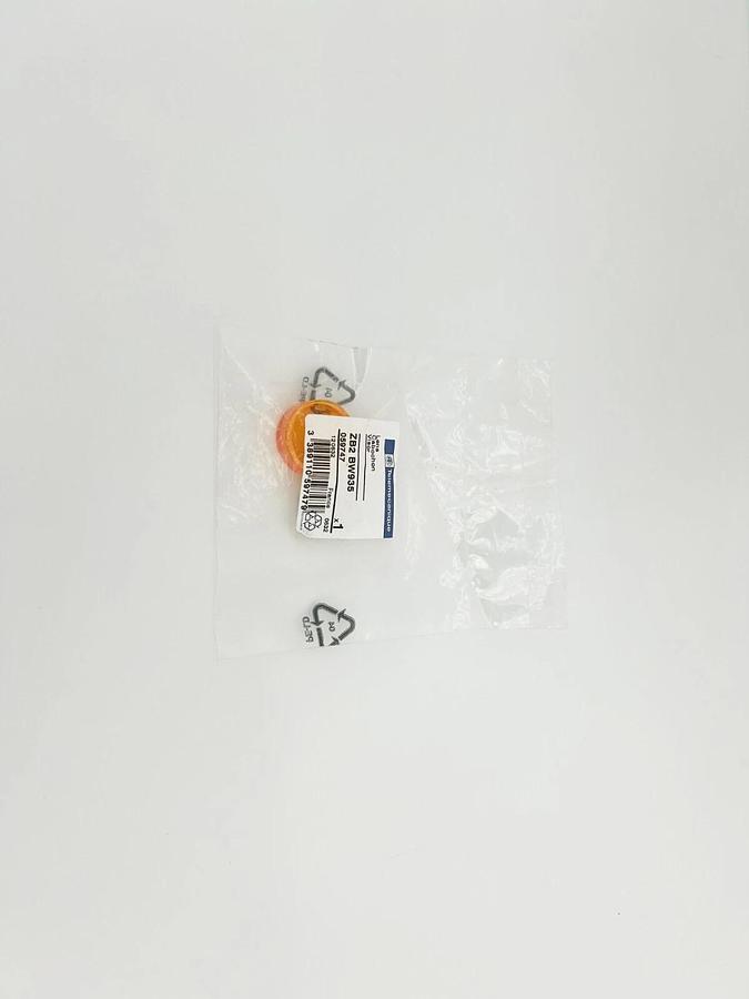 Lot of 7 New Telemecanique ZB2-BW935 Amber Lens Caps, 059747, ZB2BW935