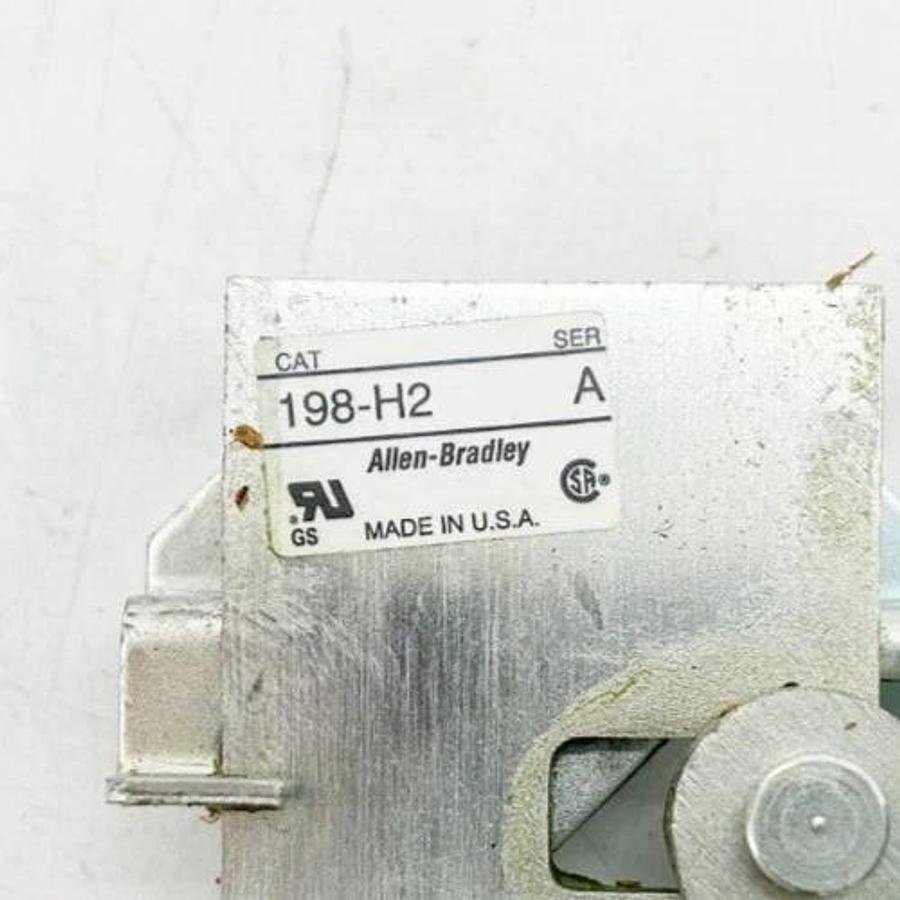 New Allen Bradley 198-H2 Circuit Breaker Mechanism Rotary Operated