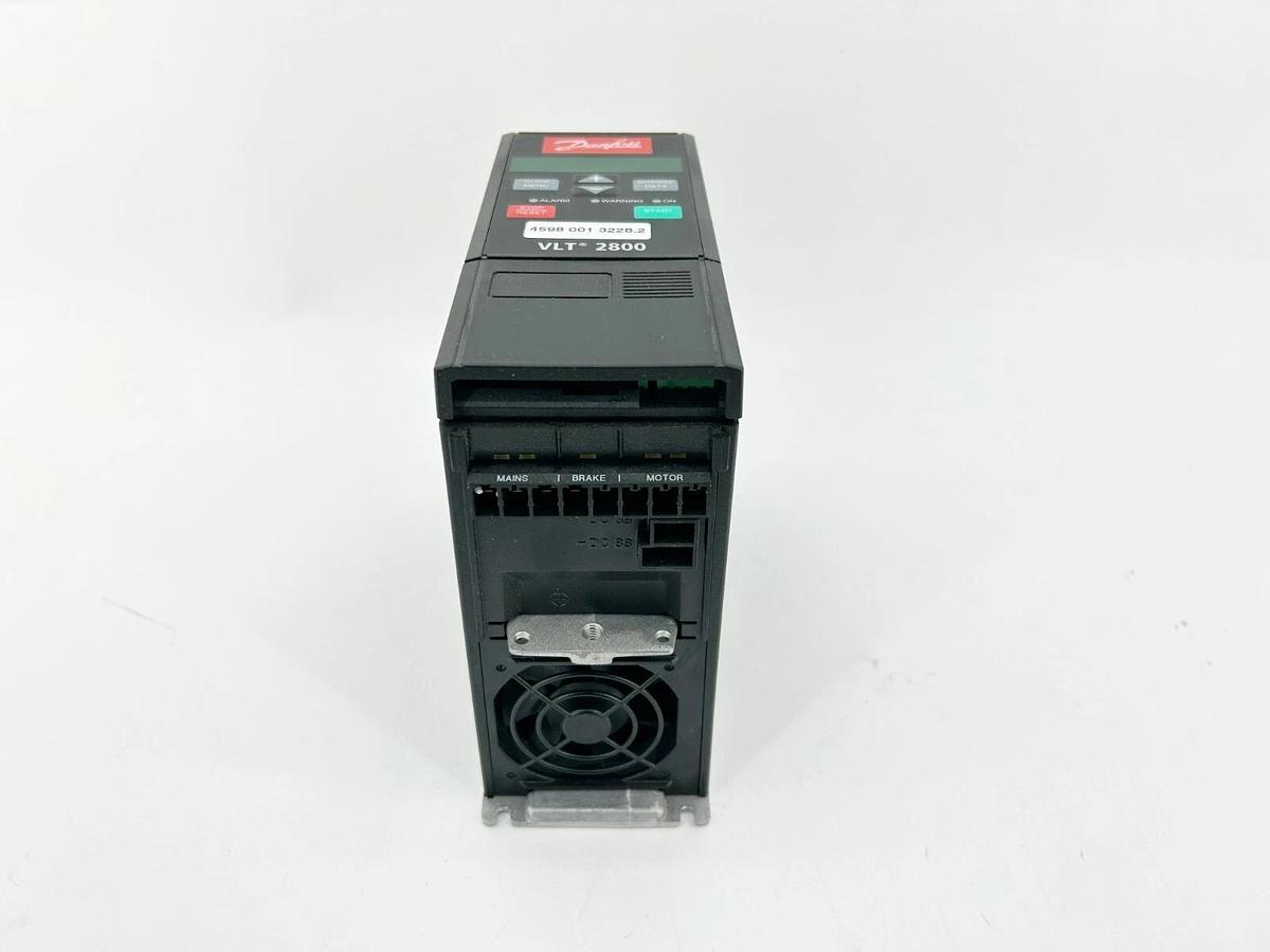 New Danfoss 131Z8972 Drive VLT2800 Series 0.37KW 0.5 HP 1x220-240V 50/60Hz