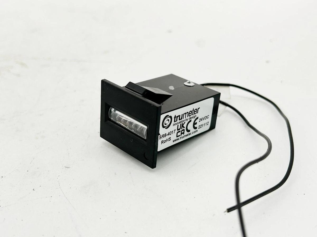 Used Trumeter SR8-4017 Counter 24VDC