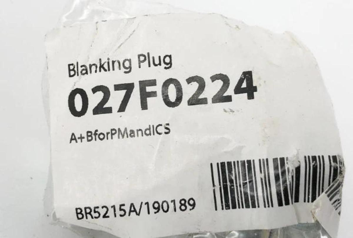 New Danfoss 027F0224 Blanking Plug - No Box
