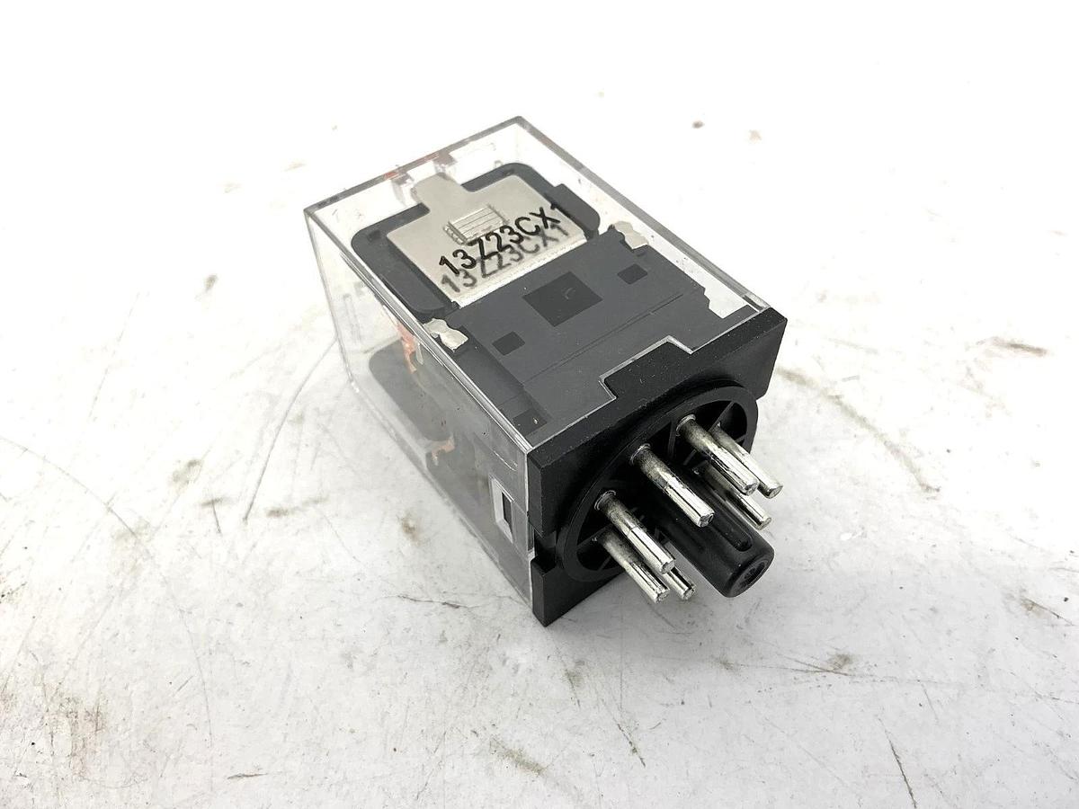 Lot of 2 New OMRON MKS2P-AC250 Relay 8-Pin 10A 250VAC 50/60HZ MKS2P