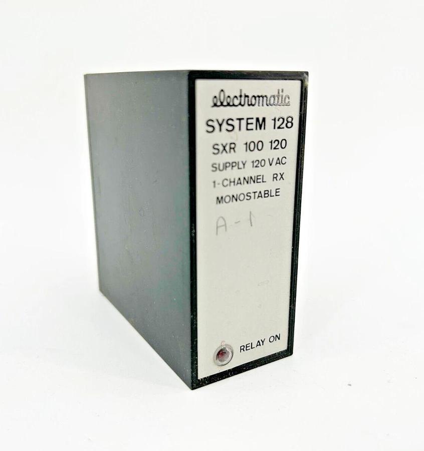 Used Electromatic SXR-100-120 Supply RX Monostable Relay 120Vac 1 Channel