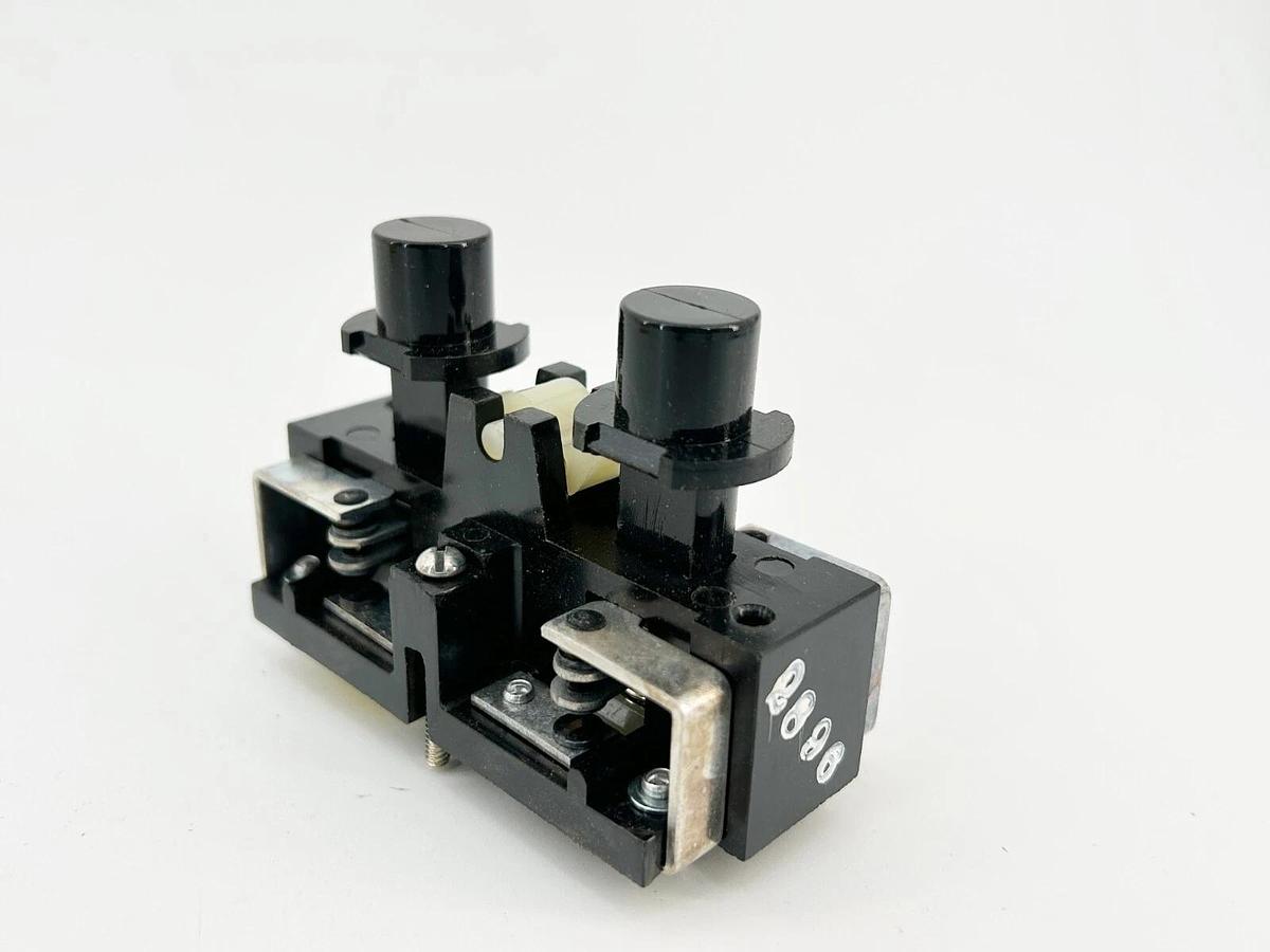 New Hubbell PG2 Pushbutton Insert Single Speed/Plug 480V 6A