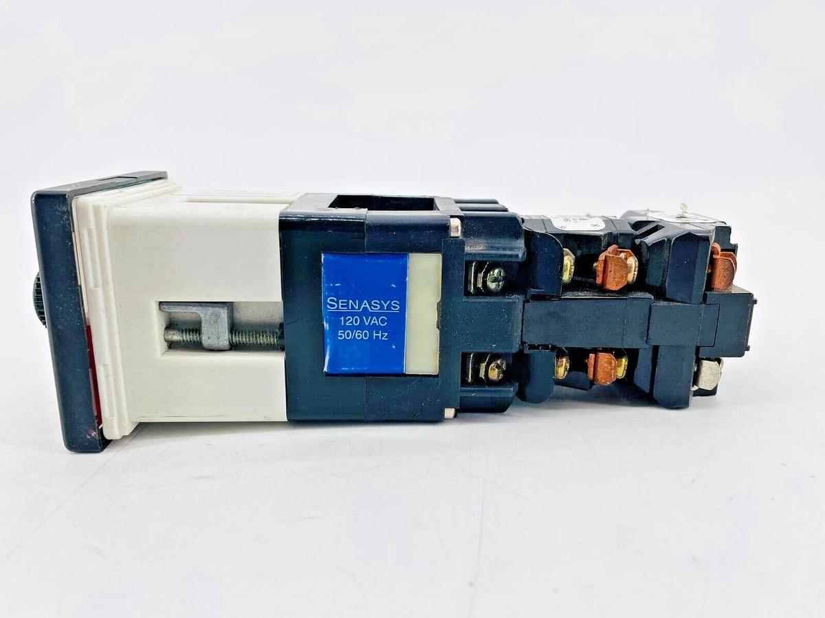 Used Senasys 913BFA961 Multi Light CMC Selector 3POS Maintained 120V 913 Series