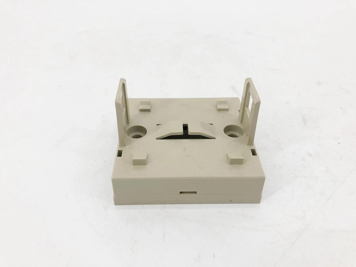 Lot of 2 New Cutler-Hammer D8PA1 Relay Socket DIN Rail Adapters
