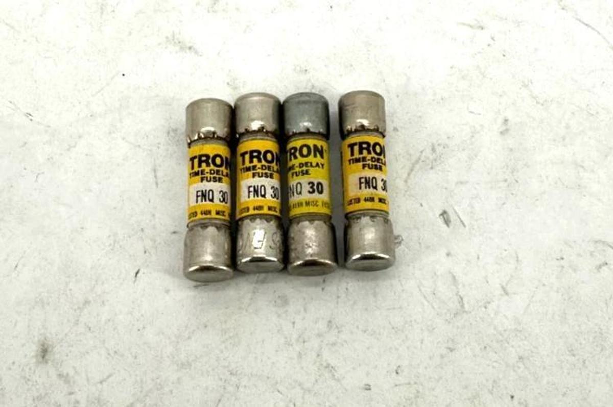 Lot of 4 New Bussmann Tron FNQ 30 Time-Delay Fuse 30A 500V