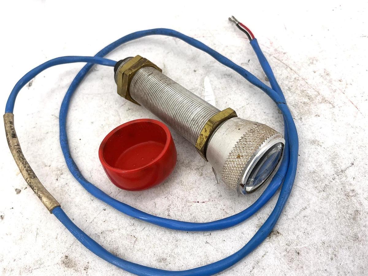Used Eaton 1160AS3206 Photoelectric Sensor Source Head ~2ft 2-Wire