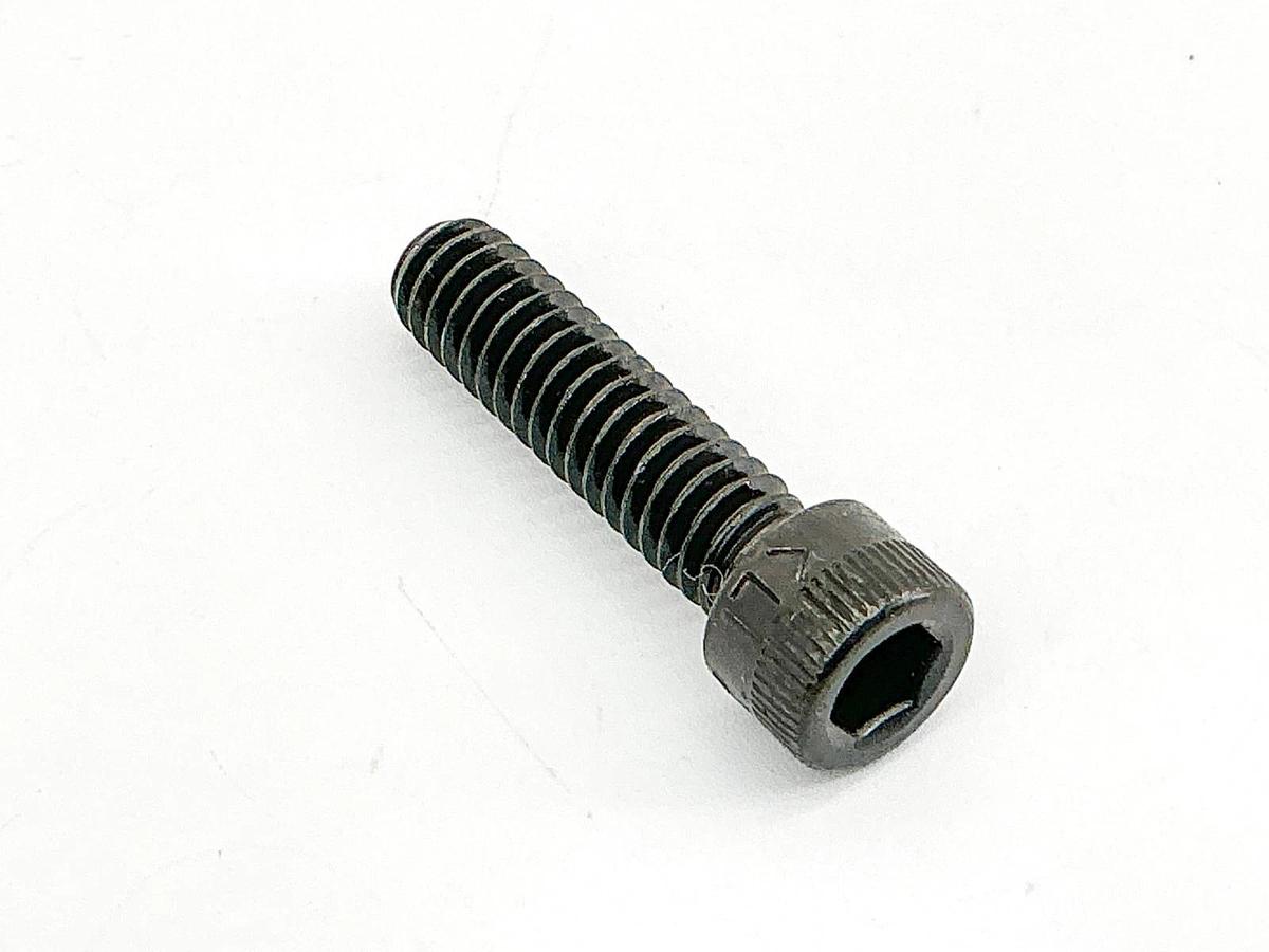 New Box of 100 25C100KCS Hex Socket Head Cap Screw 1/4-20X1