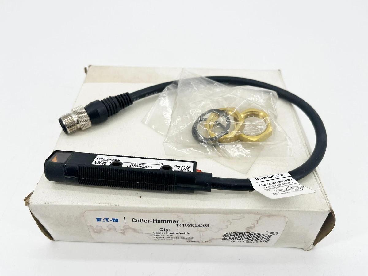 New Eaton Cutler-Hammer 14102RQD03 Comet Photoelectric Sensor 18mm tubular