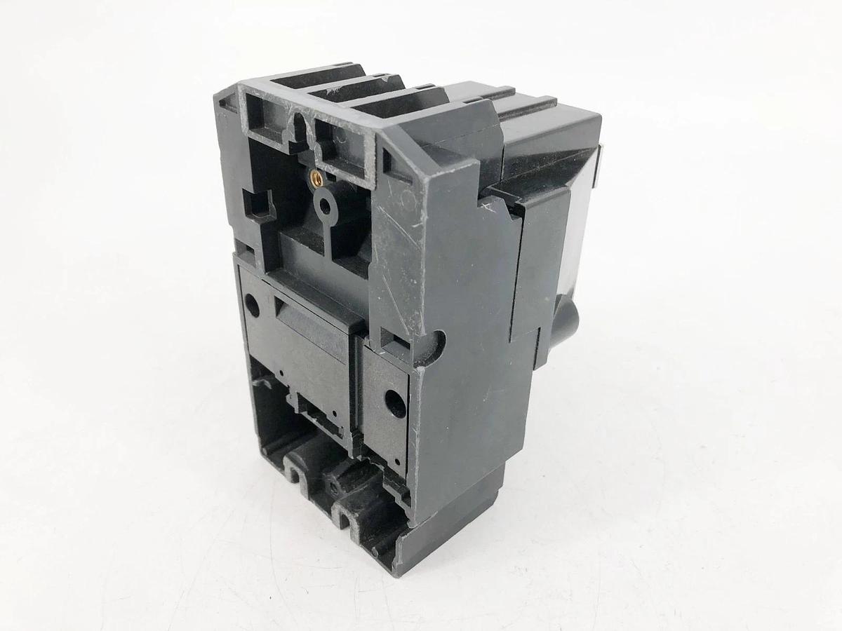 Used Square D 2510MBO2 Manual Non-Reversing Starter 575VAC 5HP Size M-0