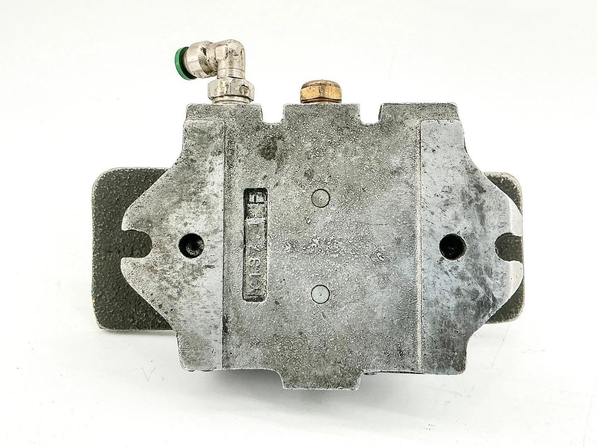 Used Ross Controls 3646A2001 Foot Switch 0.3-8.5Bar