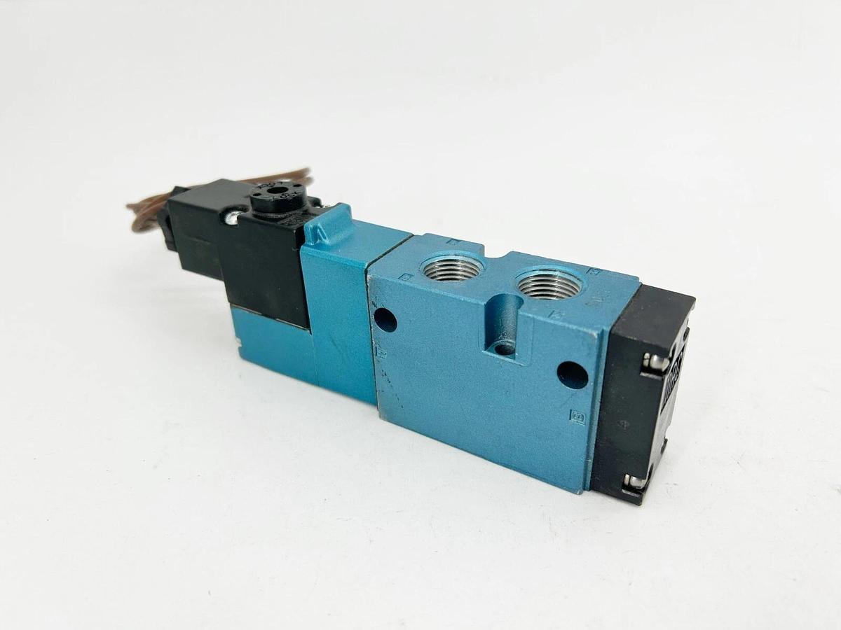 New MAC Valves 811C-PP-112CA-152 Solenoid Valve 120V 6.8W 20-150psi 28669