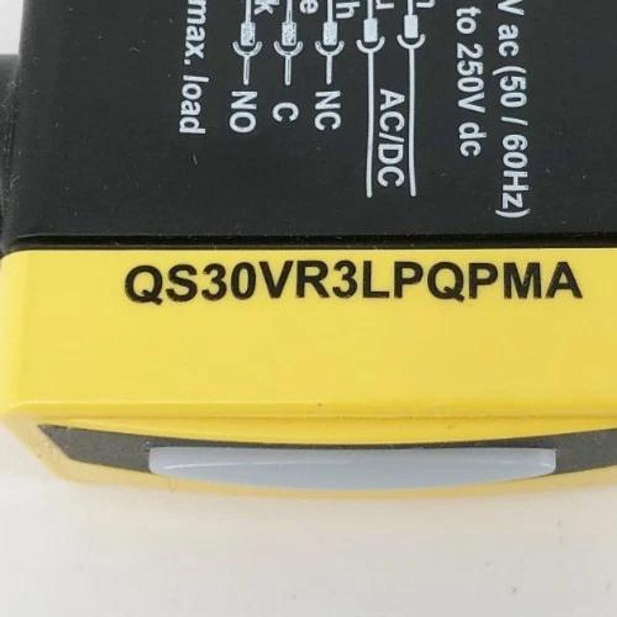 New Banner Engineering QS30VR3LPQPMA Photoelectric Sensor 73072