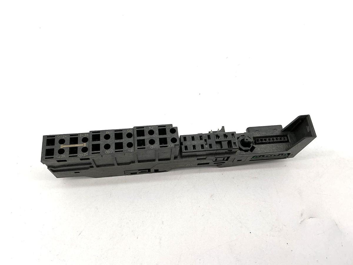Used Siemens 6ES7193-4CA50-0AA0 Simatic Universal Terminal Module