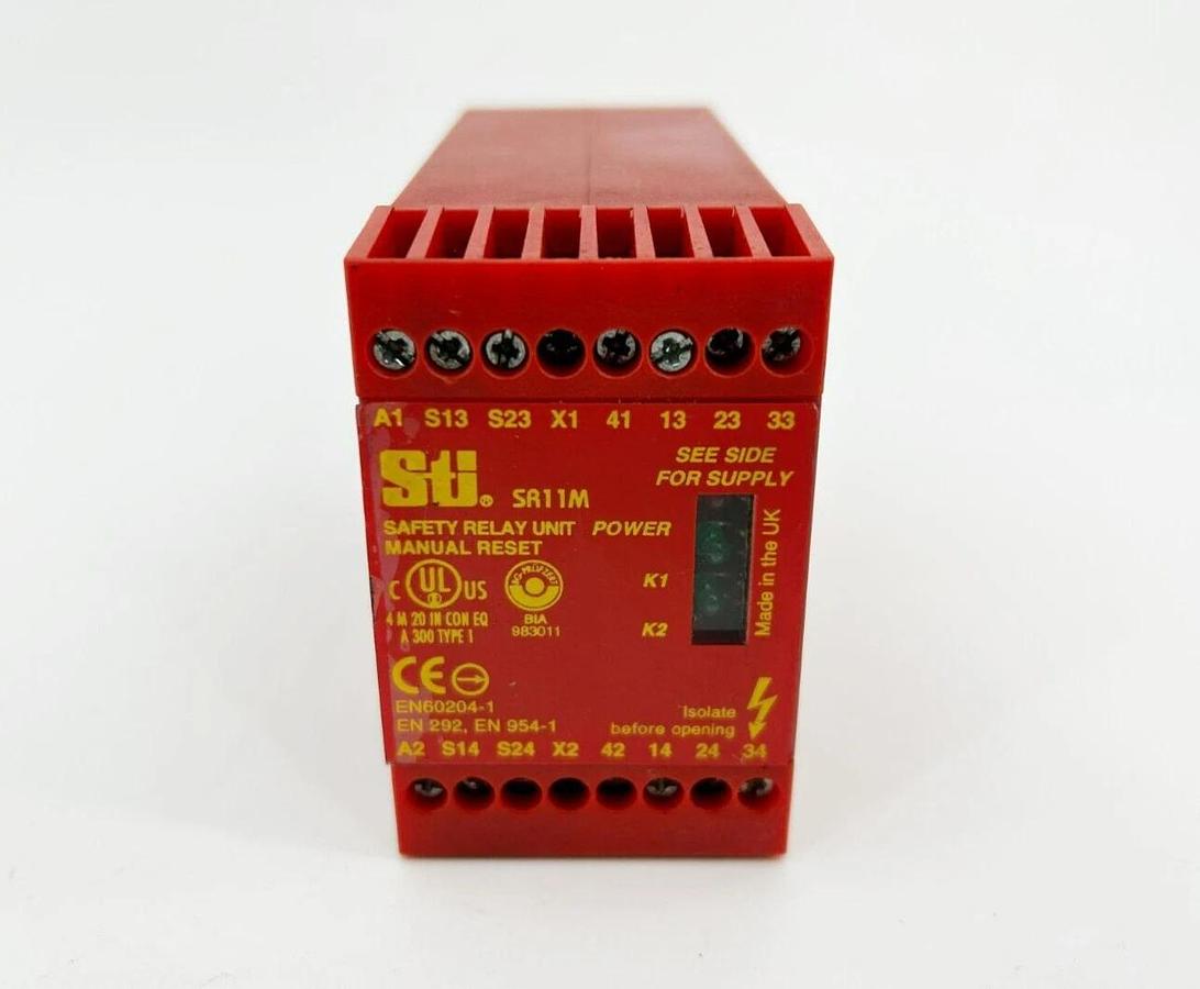 New Omron Sti SA11M Safety Relay, 110VAC, 44510-0460